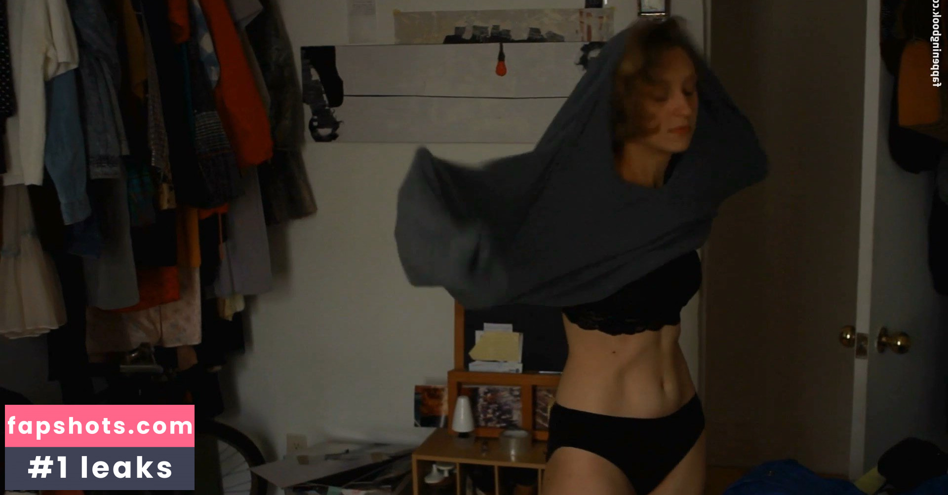 Julia Volonts gallery photo #2