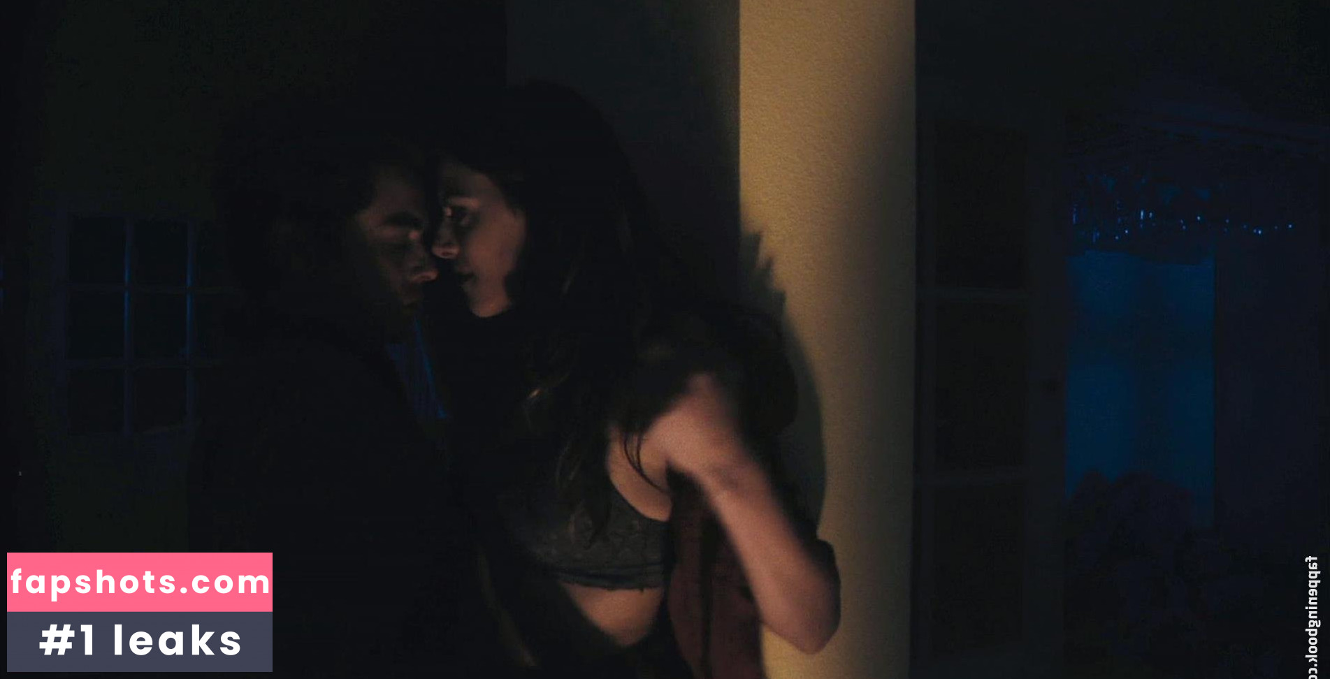 Julia Voth gallery photo #3