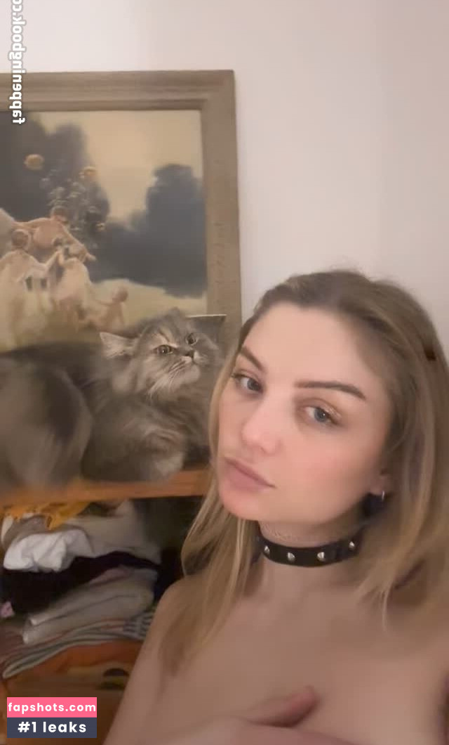 Julia Wulf gallery photo #104