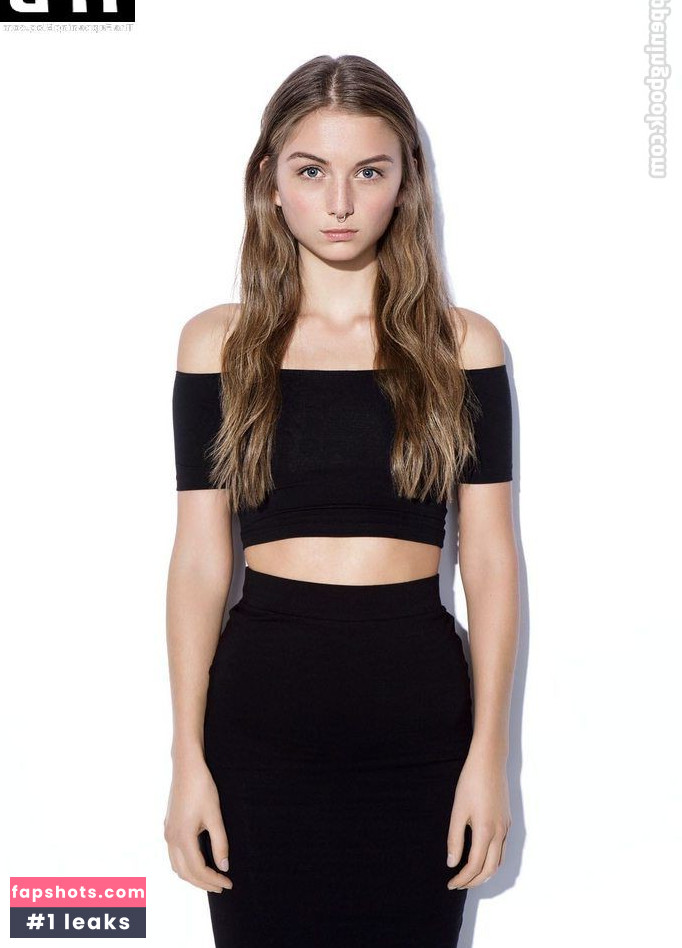 Julia Wulf gallery photo #130