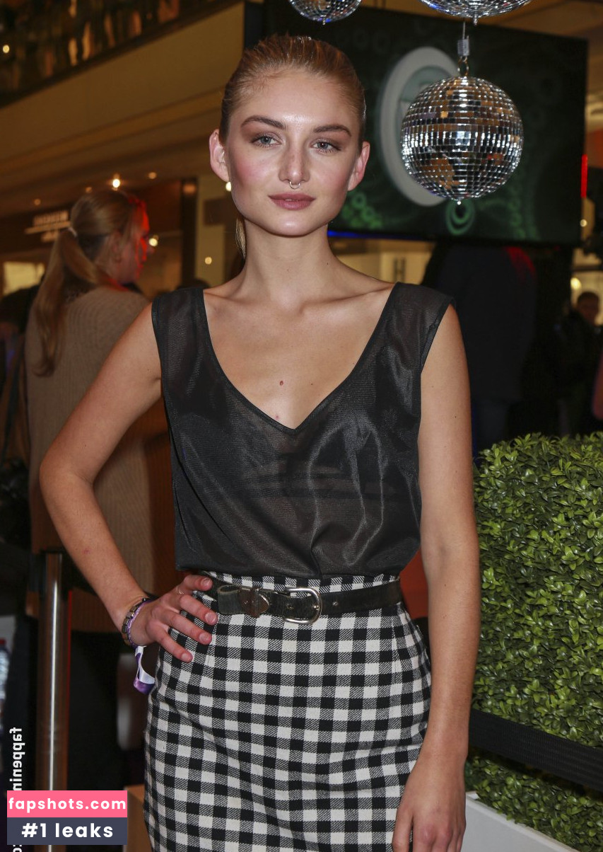 Julia Wulf gallery photo #148