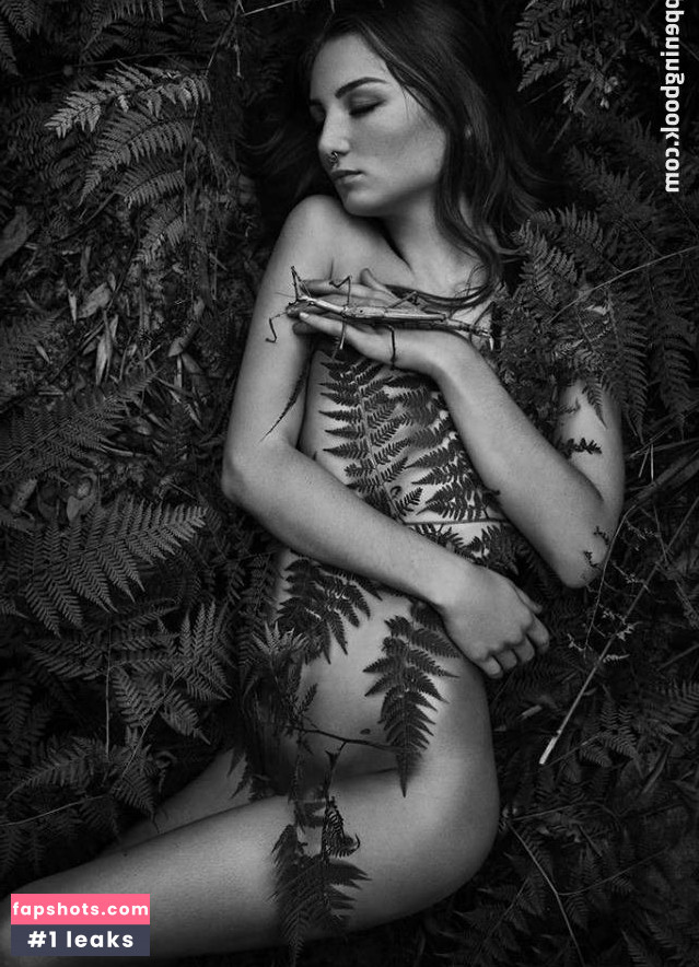 Julia Wulf gallery photo #154