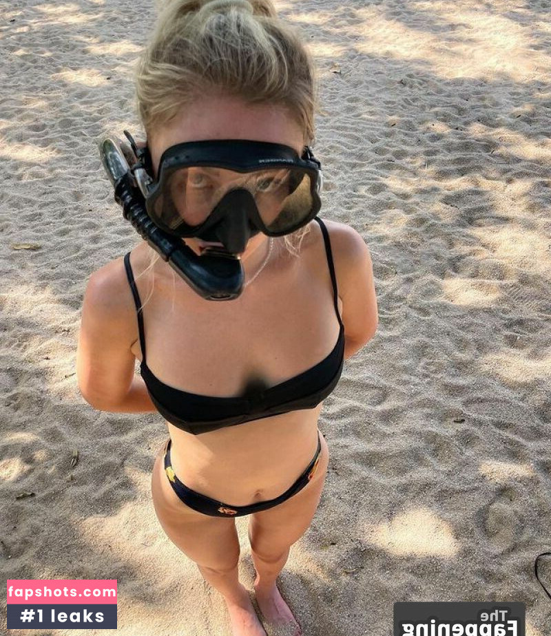 Julia Wulf gallery photo #58