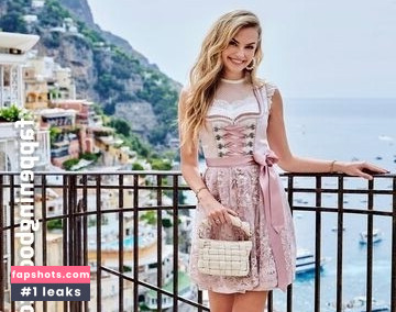 Julia (Xlaeta) gallery photo #43