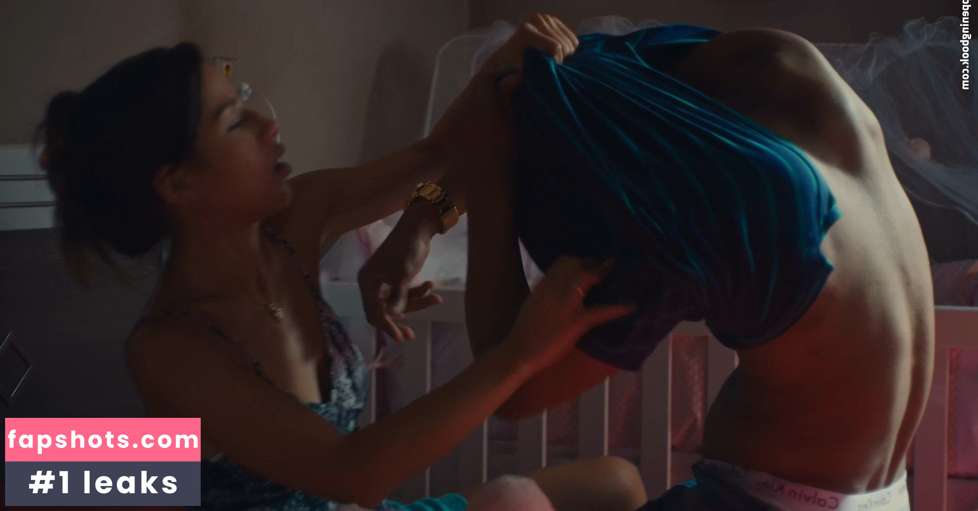 Julia Yamaguchi gallery photo #5