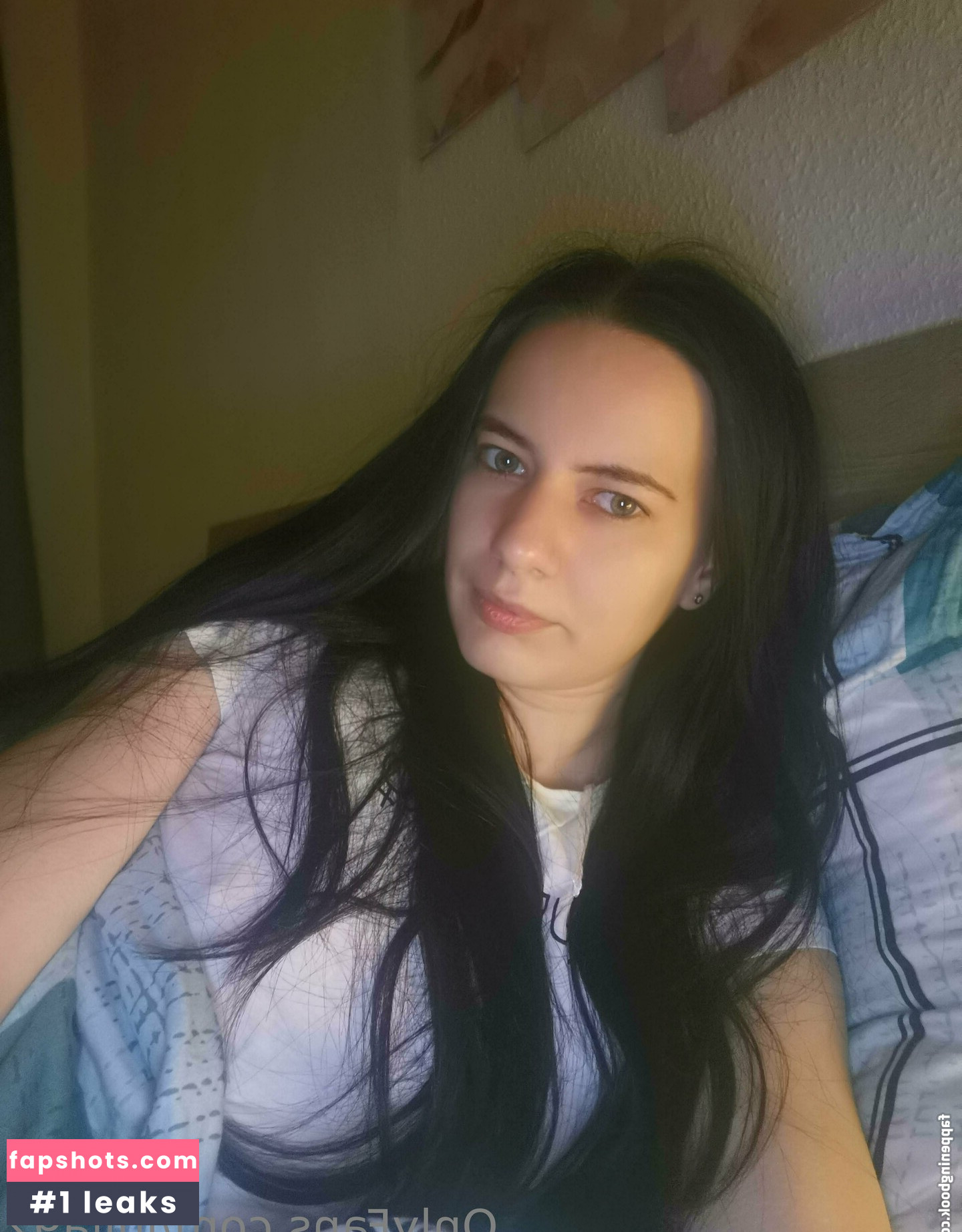 julia92 gallery photo #3