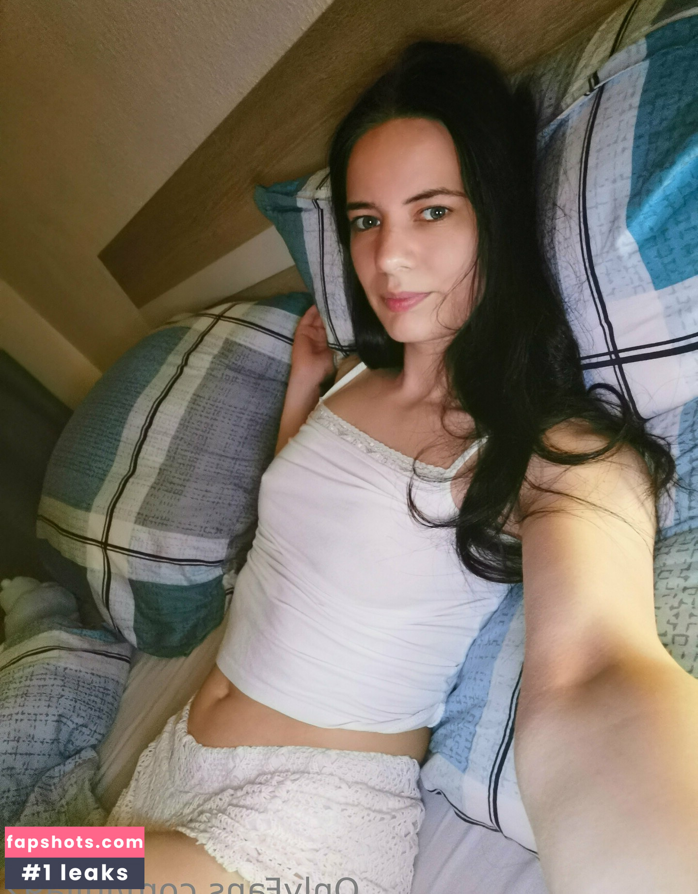 julia92 gallery photo #10