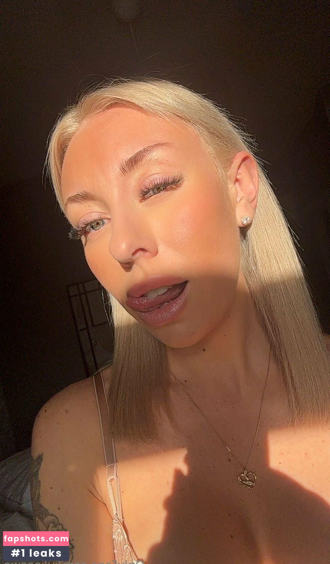 juliaaswe gallery photo #23