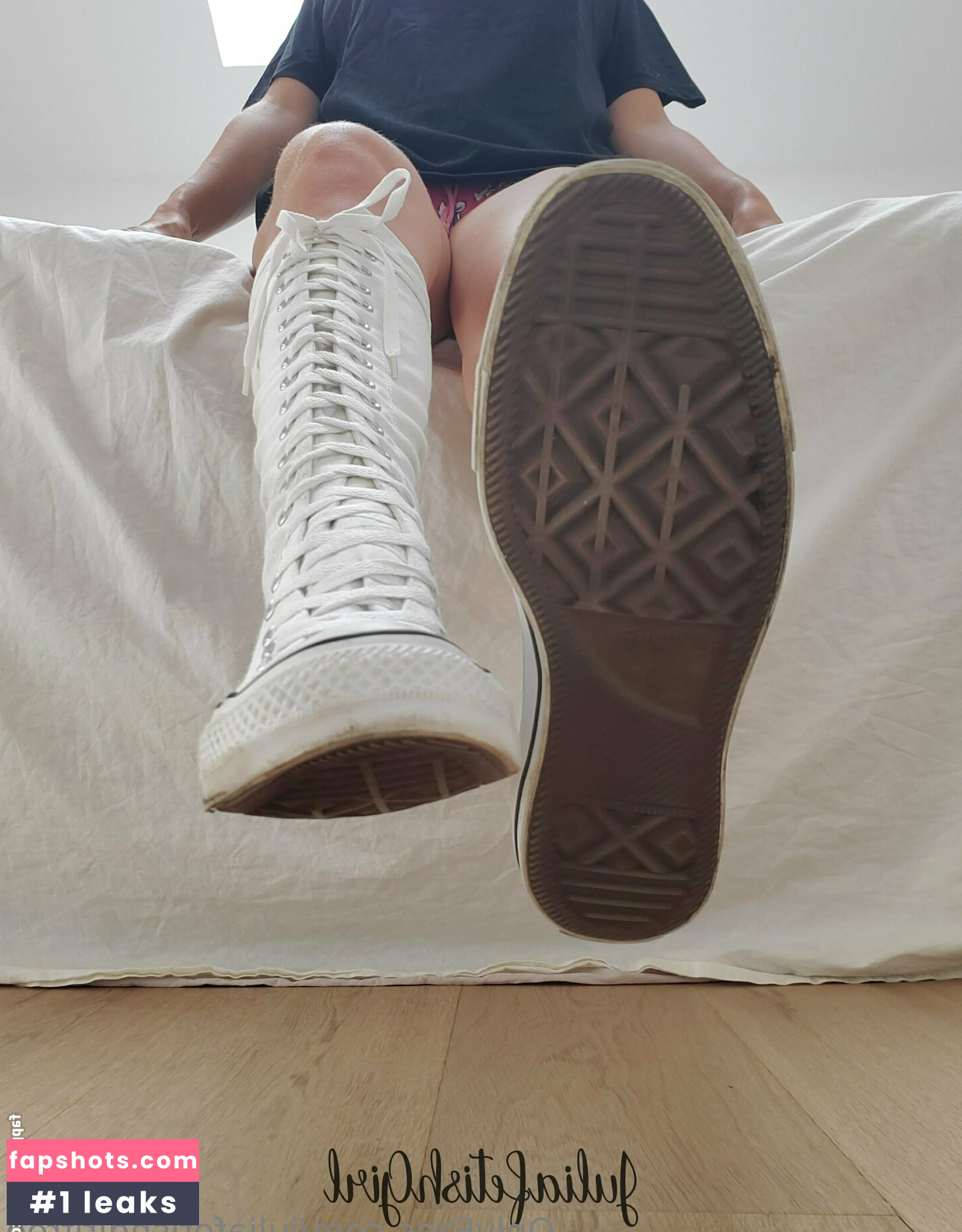 juliafetishgirlfree gallery photo #21