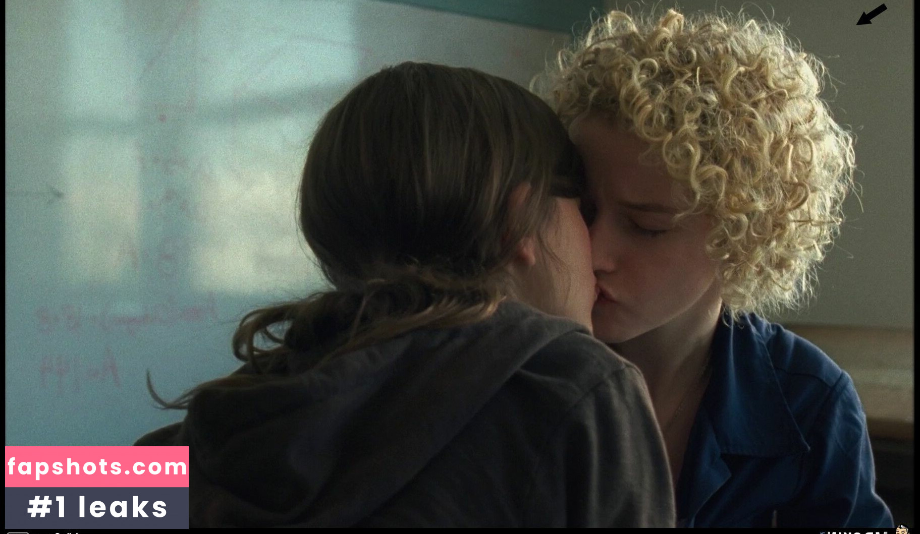 Juliagarner gallery photo #17