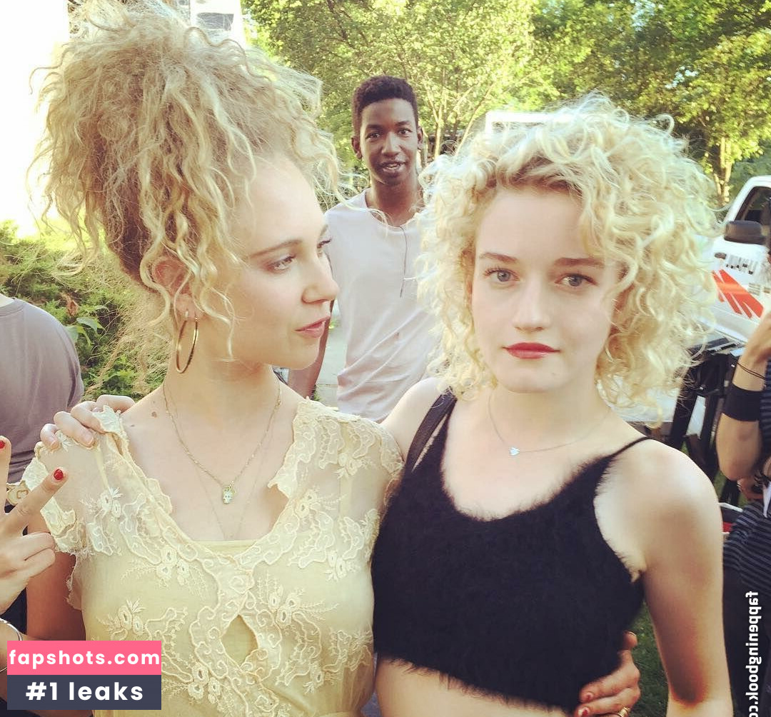 Juliagarner gallery photo #3