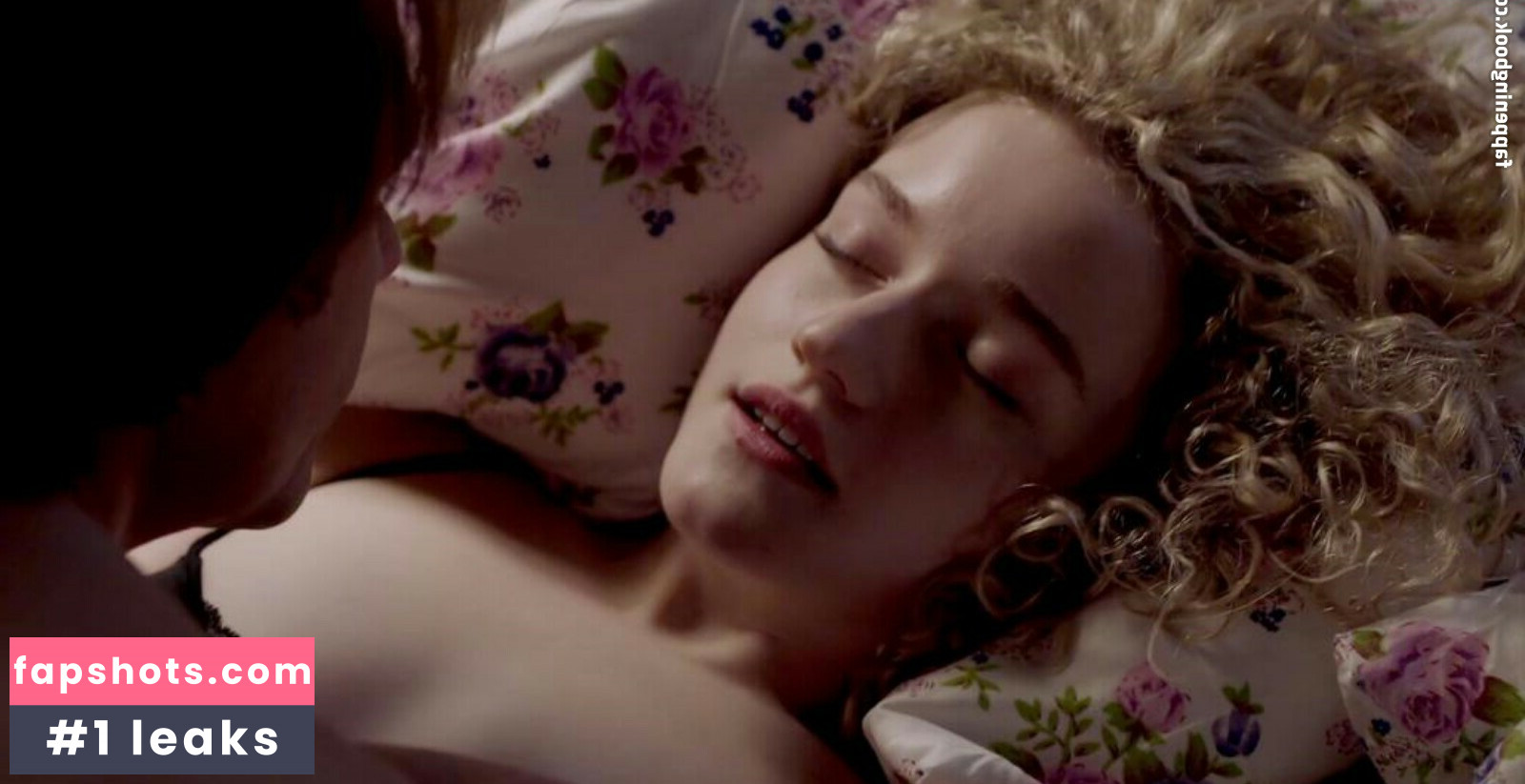 Juliagarner gallery photo #21