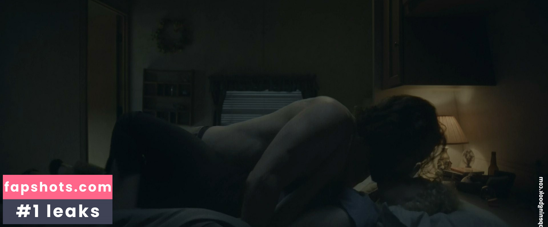 Juliagarner gallery photo #22