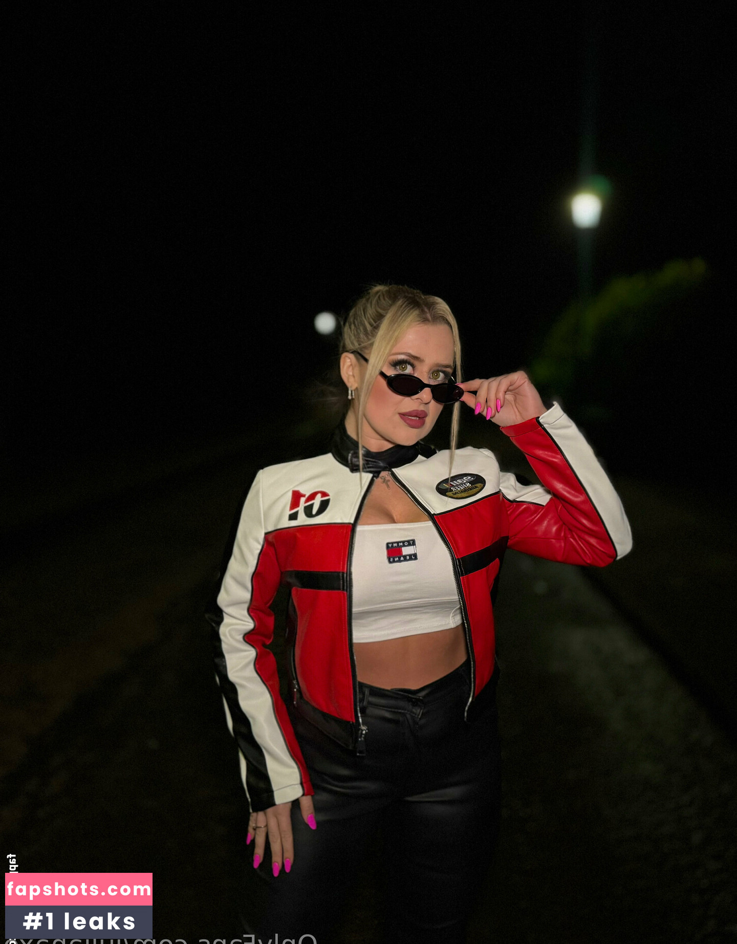 juliahaxo nude babe gallery