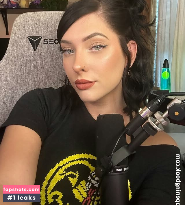 Juliakins Nude Leaks OnlyFans Photos #6 - LeakJerk