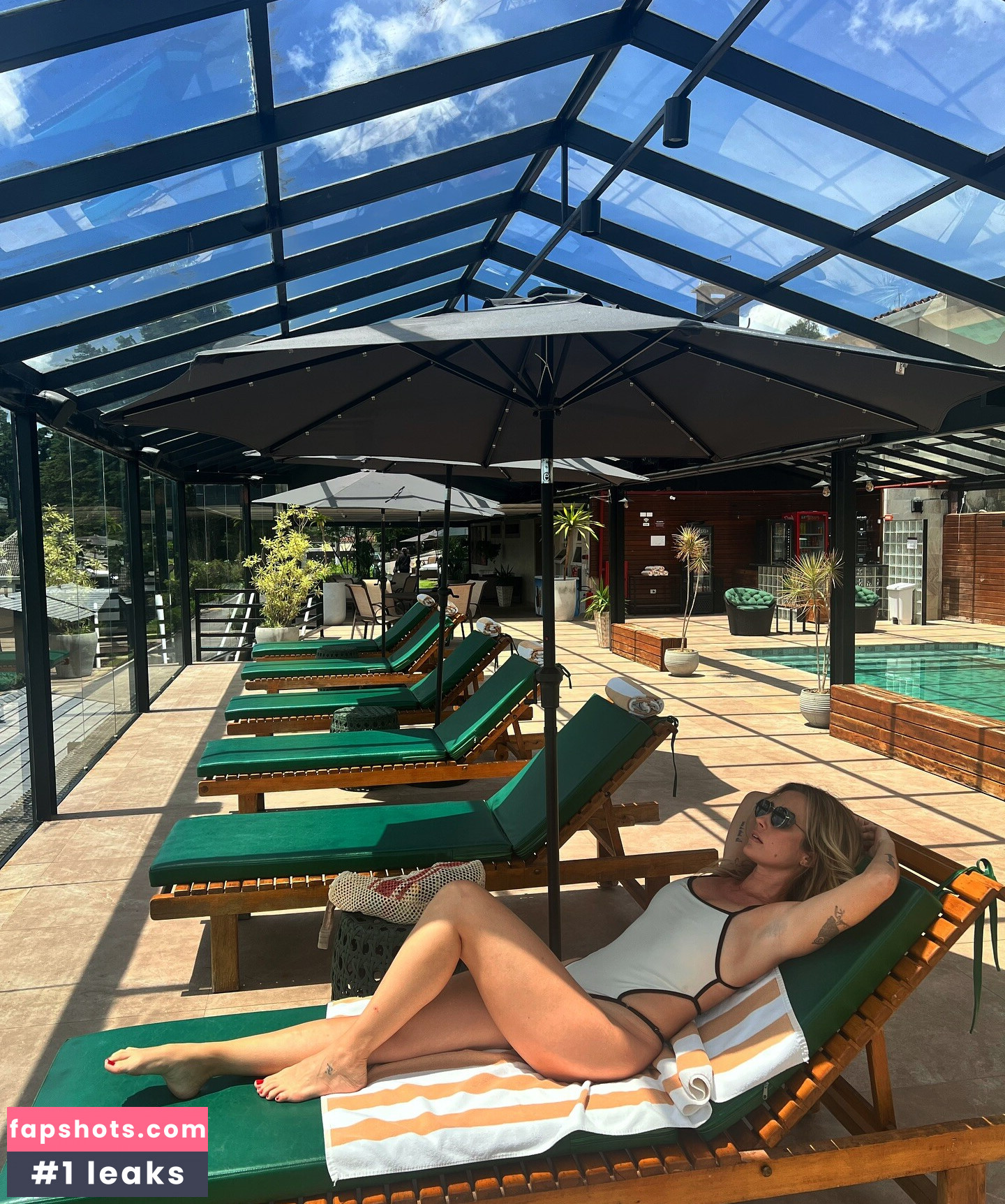 Juliana Didone nude babe gallery