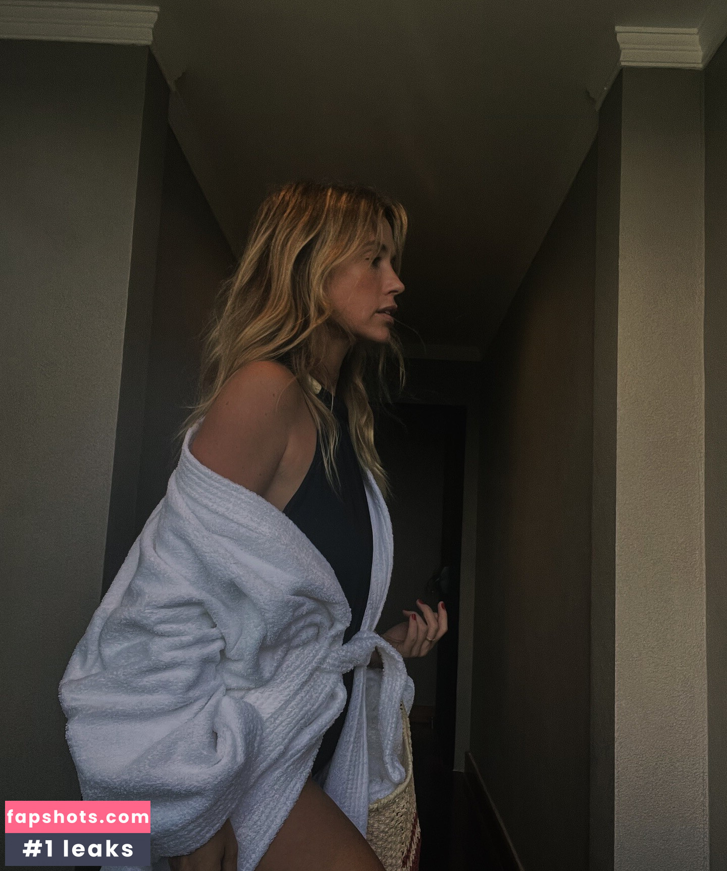 Juliana Didone gallery photo #9