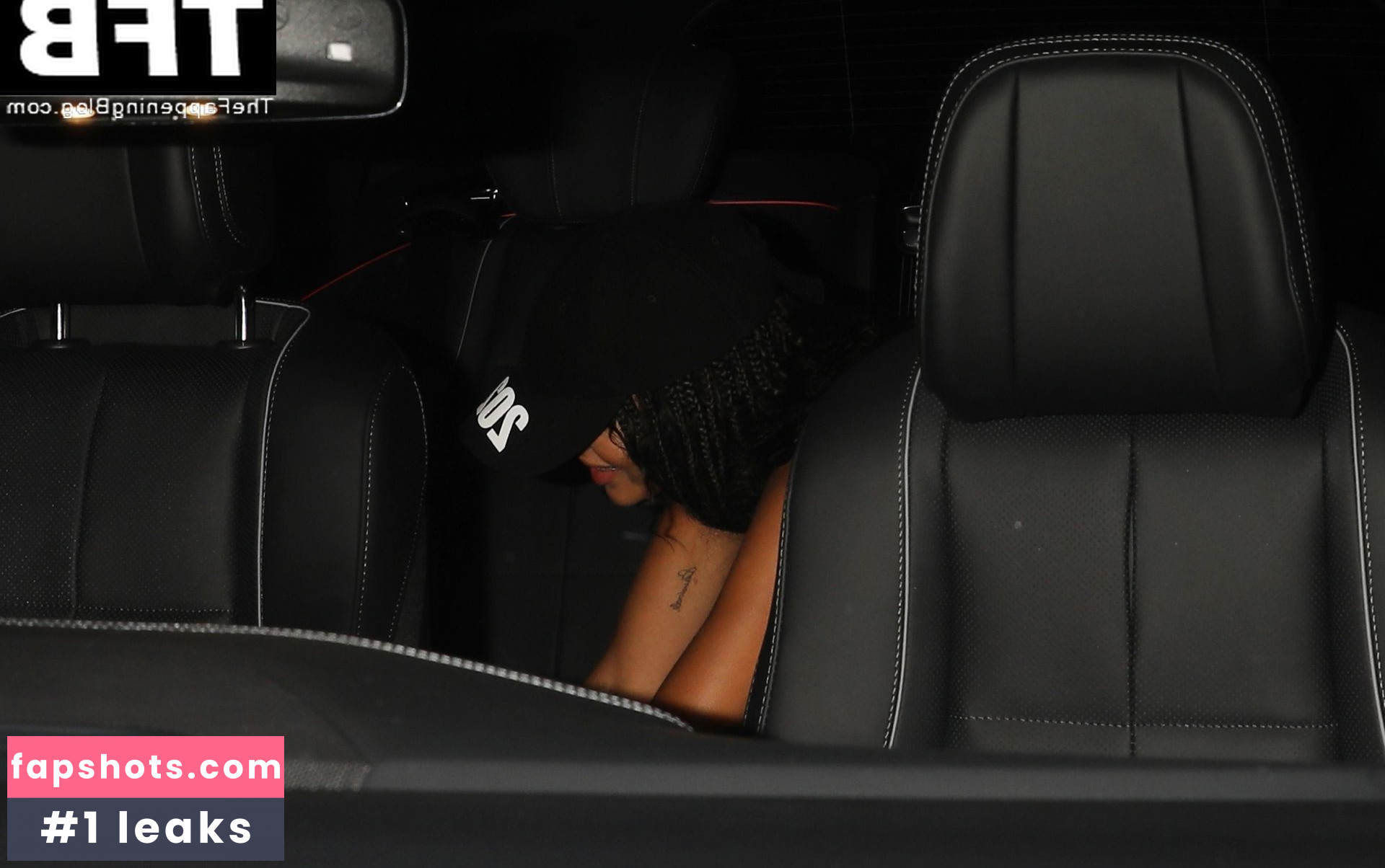 Juliana Nalu gallery photo #142