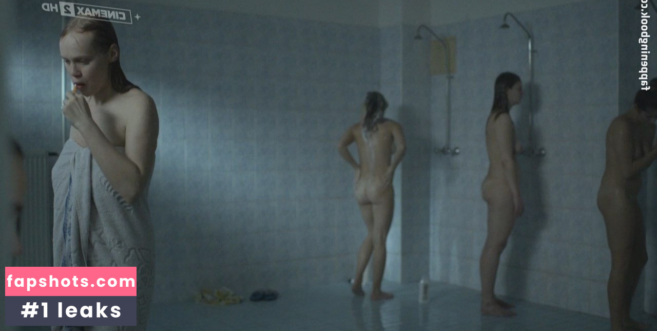 Juliana Olhova nude babe gallery