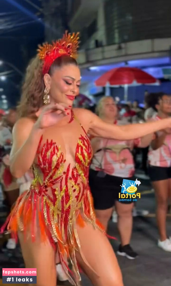 Juliana Paes gallery photo #13