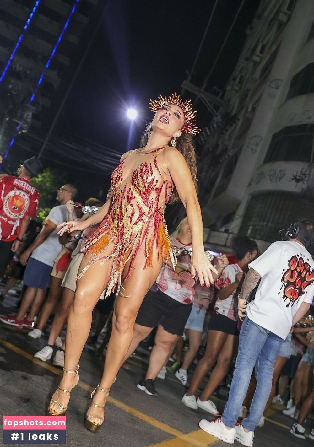 Juliana Paes gallery photo #18