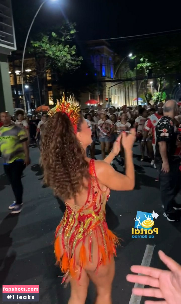 Juliana Paes gallery photo #20