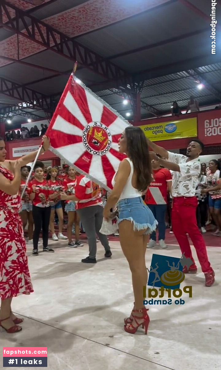 Juliana Paes gallery photo #7