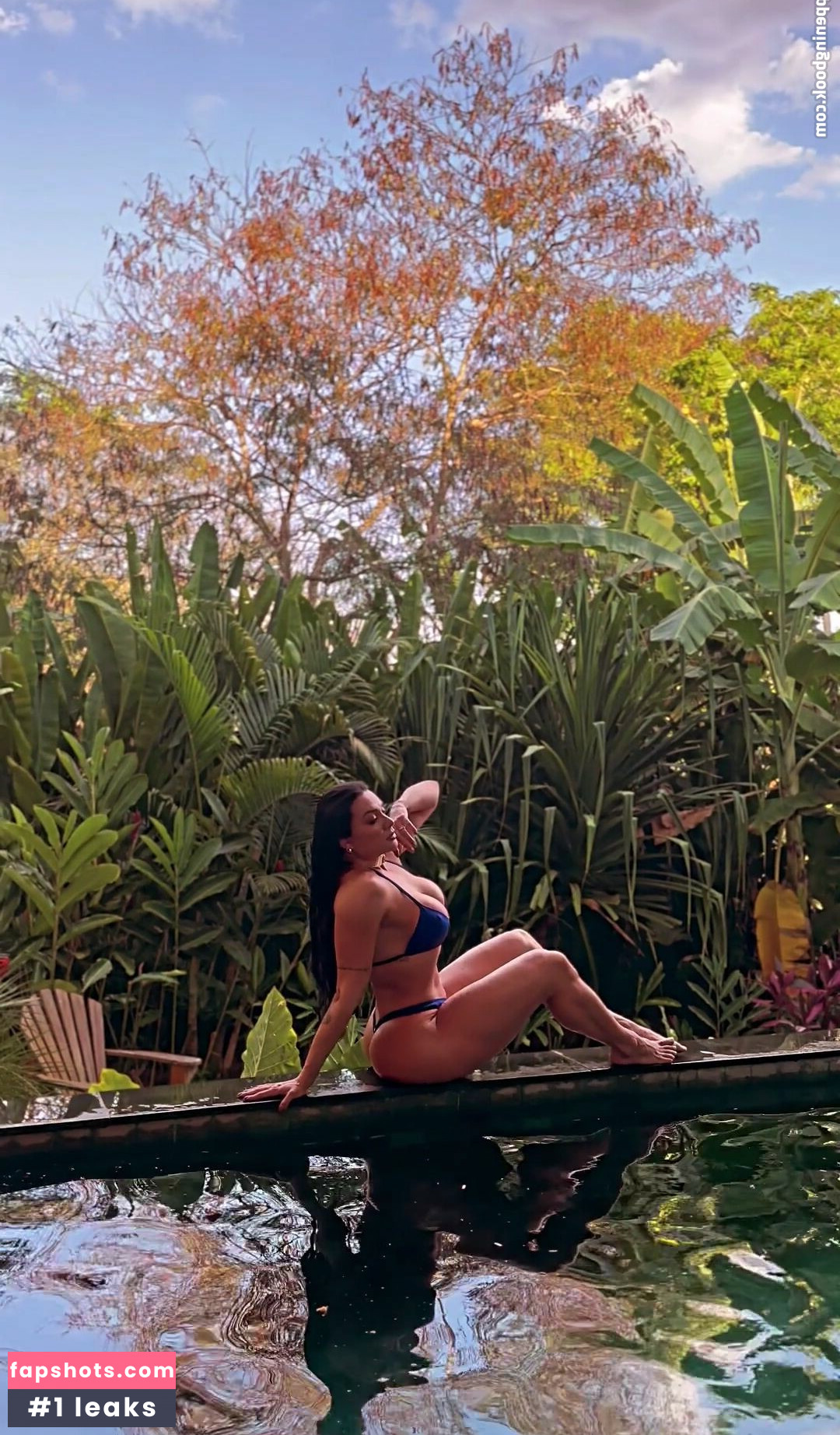 Juliana Salimeni gallery photo #49