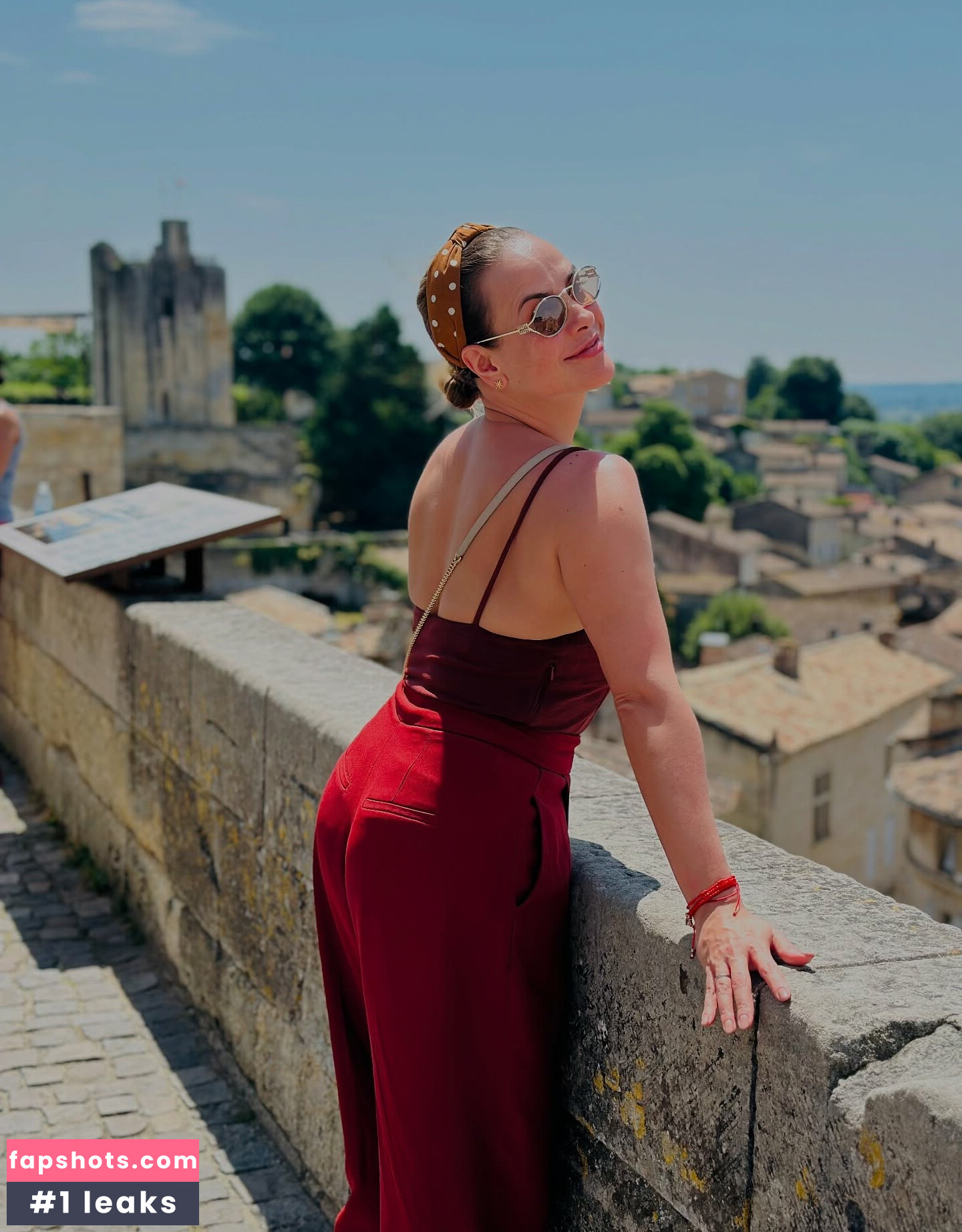 Juliana Silveira gallery photo #7