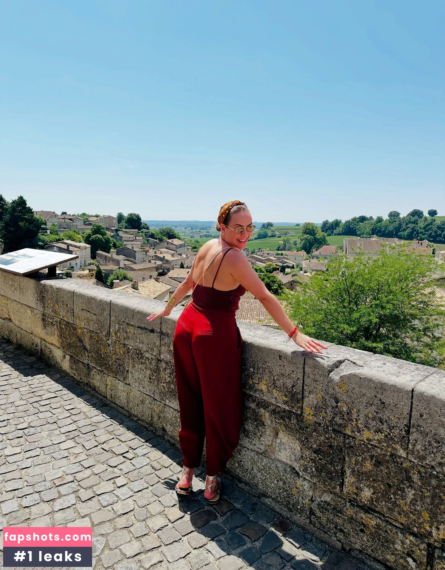 Juliana Silveira gallery photo #8