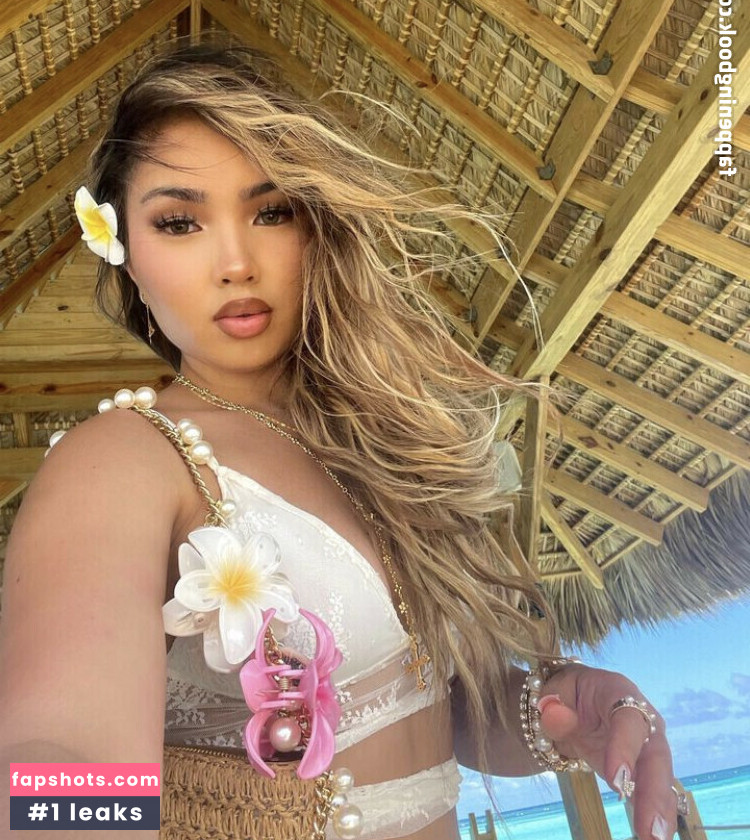 Julianarmah gallery photo #26