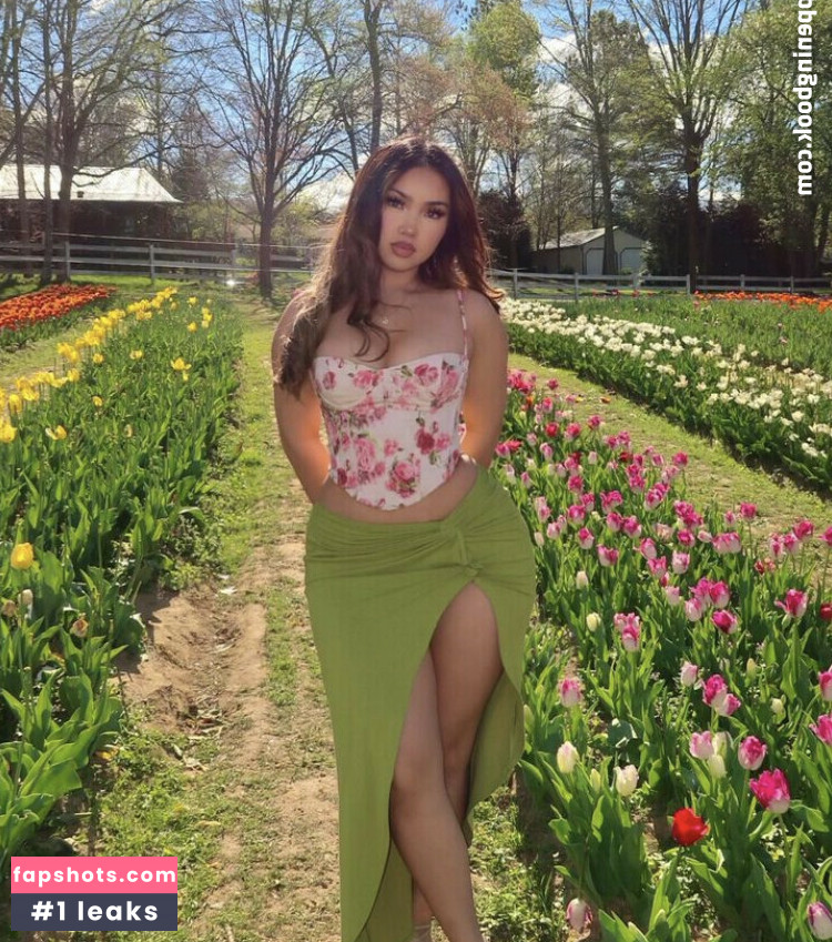 Julianarmah gallery photo #37