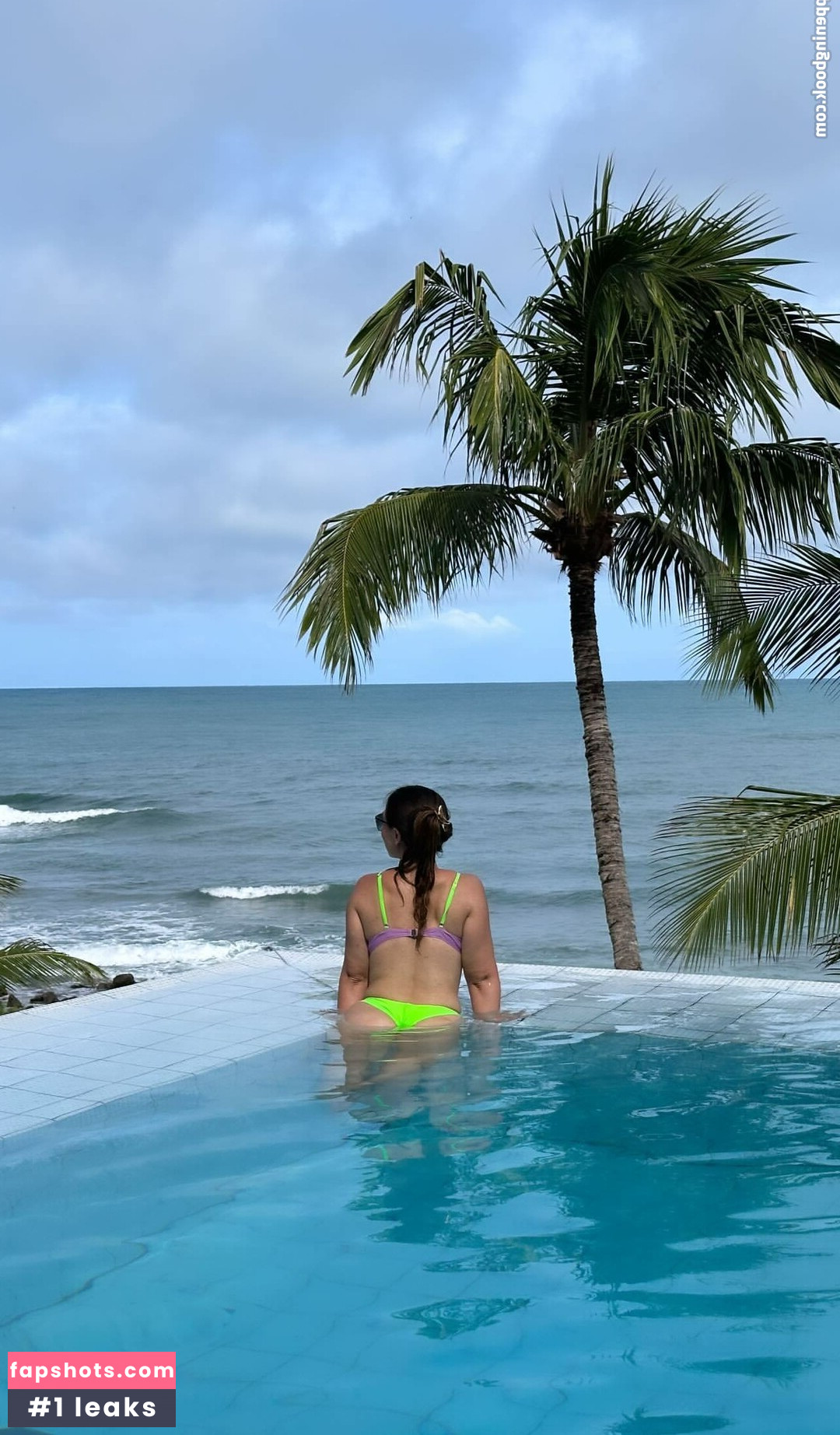 Juliane Massaoka Nude Leaks OnlyFans Photos #3 - Fapshots