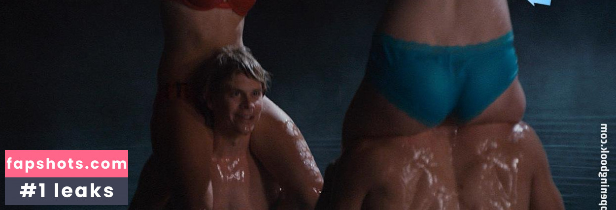 Julianna Guill Filtración Desnuda OnlyFans Foto #77 - Fapshots