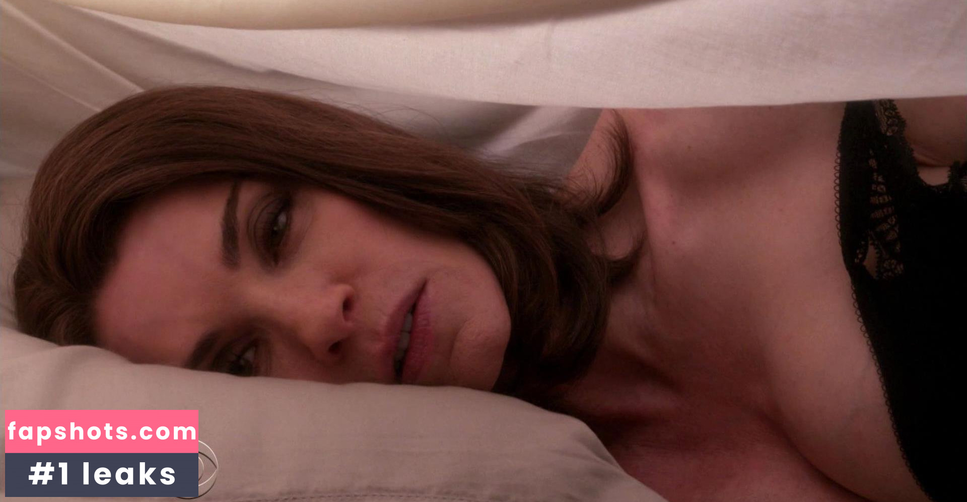 Julianna Margulies Nude Leaks OnlyFans Photos #31 - LeakJerk