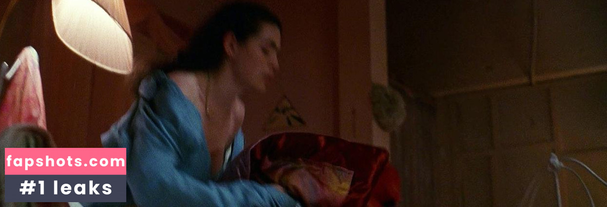 Julianna Margulies Nude Leaks OnlyFans Photos #37 - LeakJerk