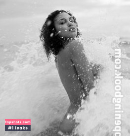 Julianna Townsend gallery photo #3