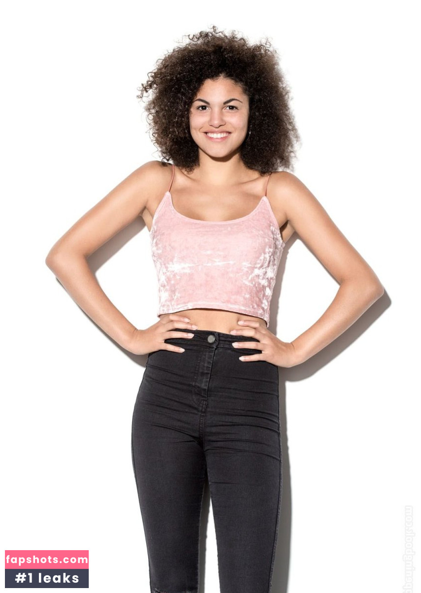 Julianna Townsend gallery photo #5