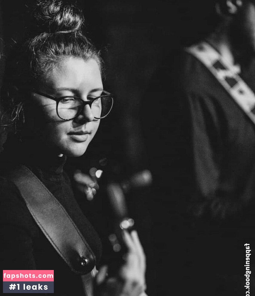 juliaplaysgroove gallery photo #4