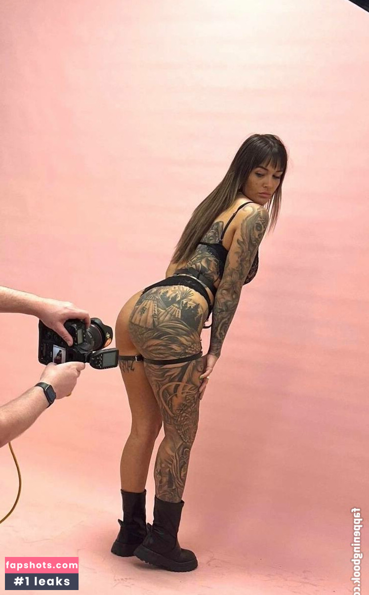 Julie Bischoff gallery photo #3