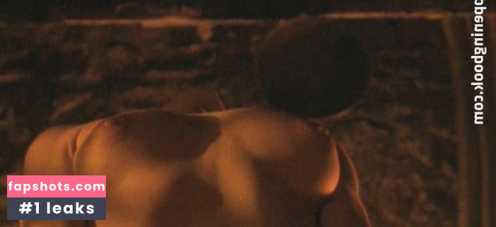 Julie Cialini gallery photo #9