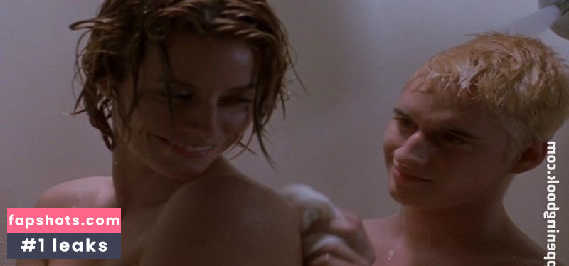 Julie du Page gallery photo #2