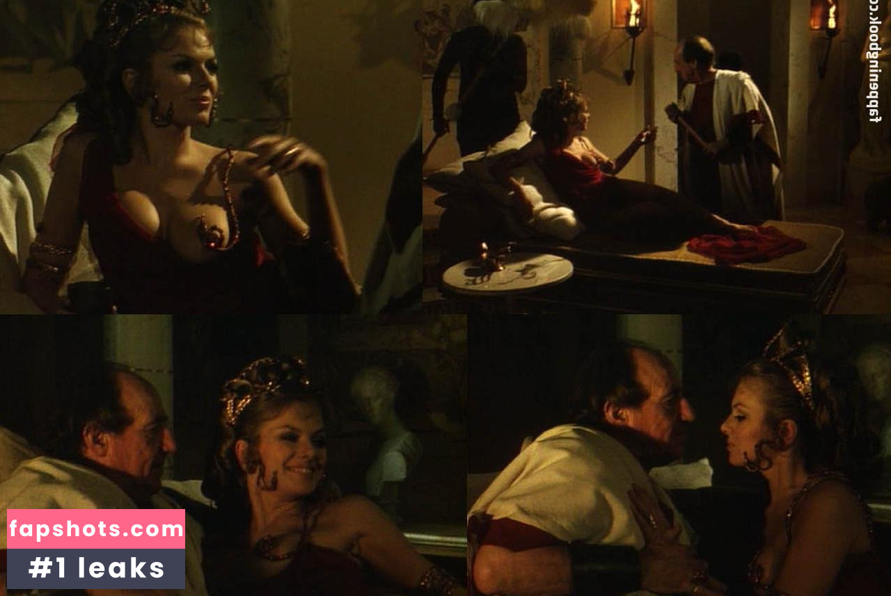 Julie Ege gallery photo #5