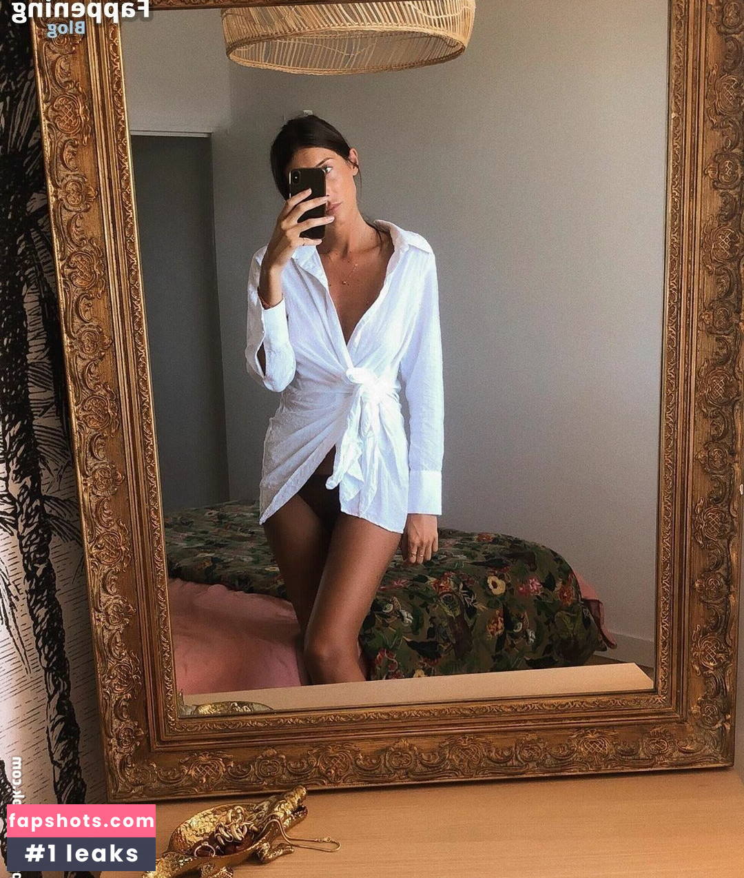 Julie Ferreri gallery photo #32