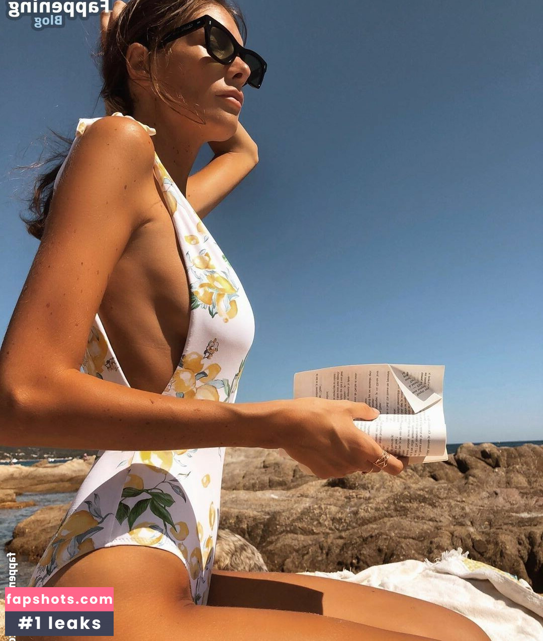 Julie Ferreri gallery photo #9