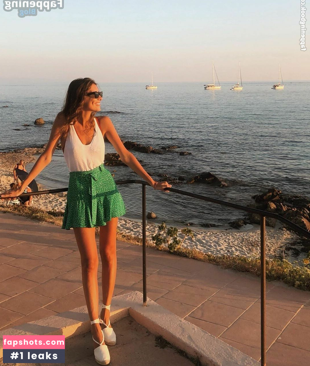 Julie Ferreri gallery photo #10