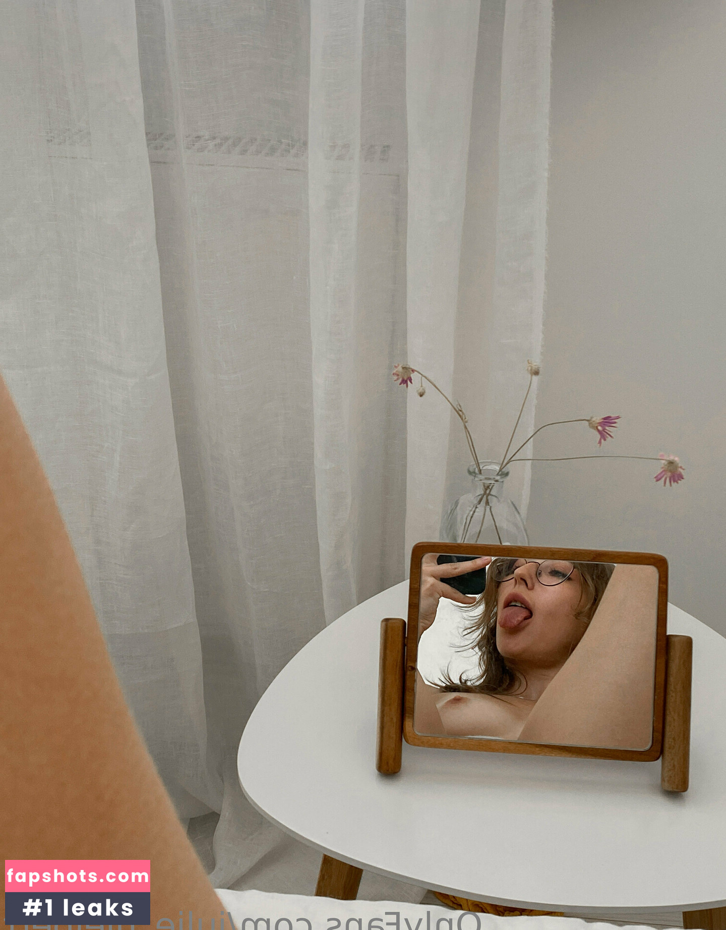 Julie Hielbert gallery photo #21