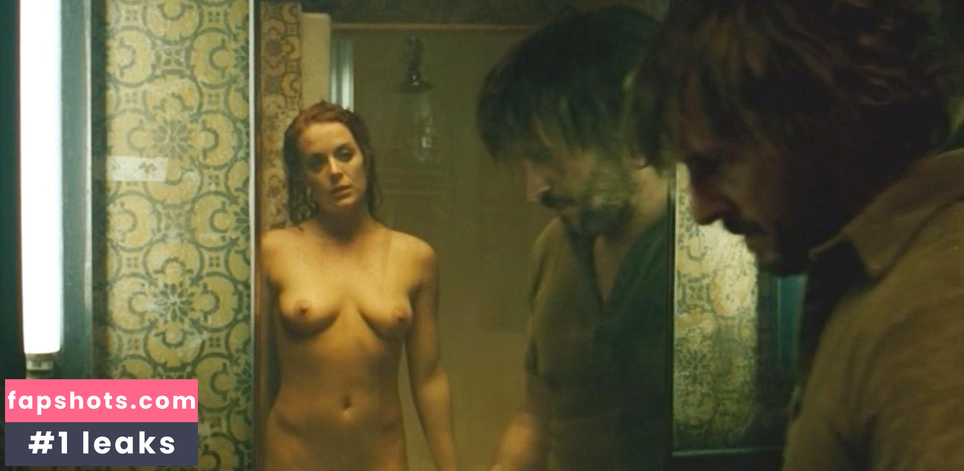 Julie Le Breton gallery photo #4