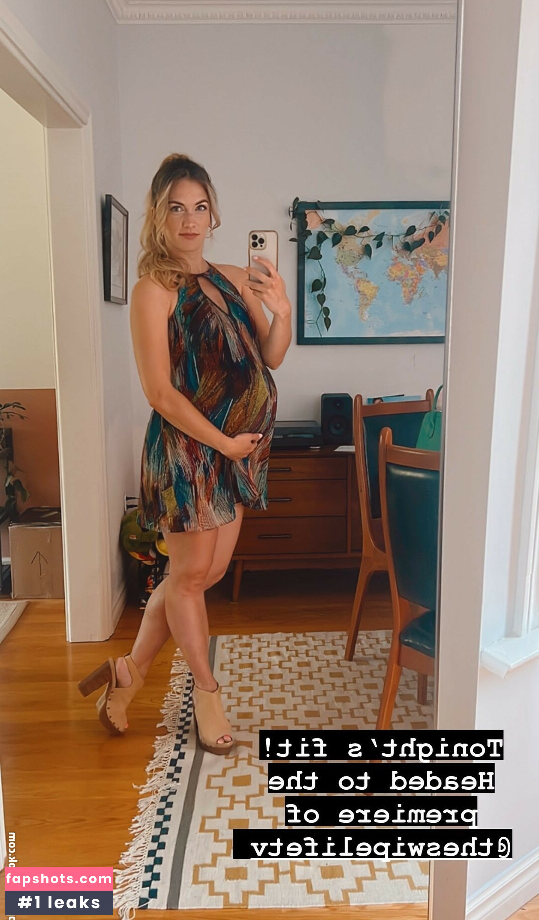 Julie Nolke gallery photo #16