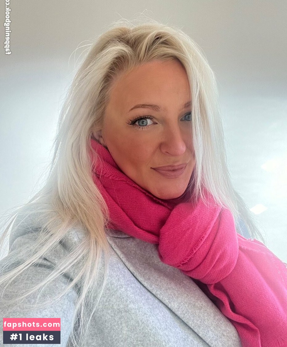 Julie Nude Leaks OnlyFans Photos #14 - Fapshots